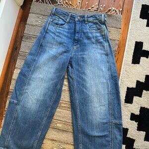 Pilcro Barrel Leg Kenna Mid Rise Heritage jean size 26